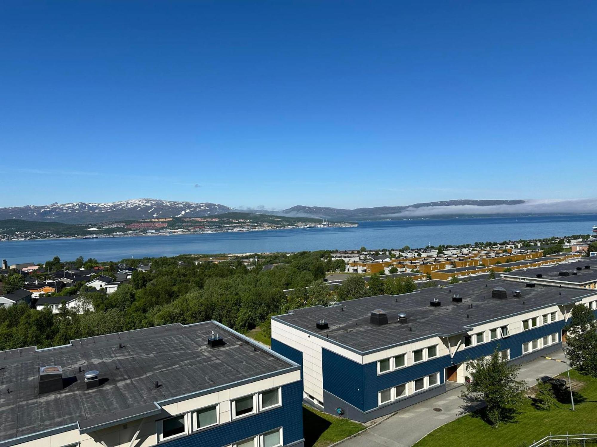 Arctic Inn, Cozy Single Bed Private Room In A Shared Apartment With Stunning Tromso Views מראה חיצוני תמונה
