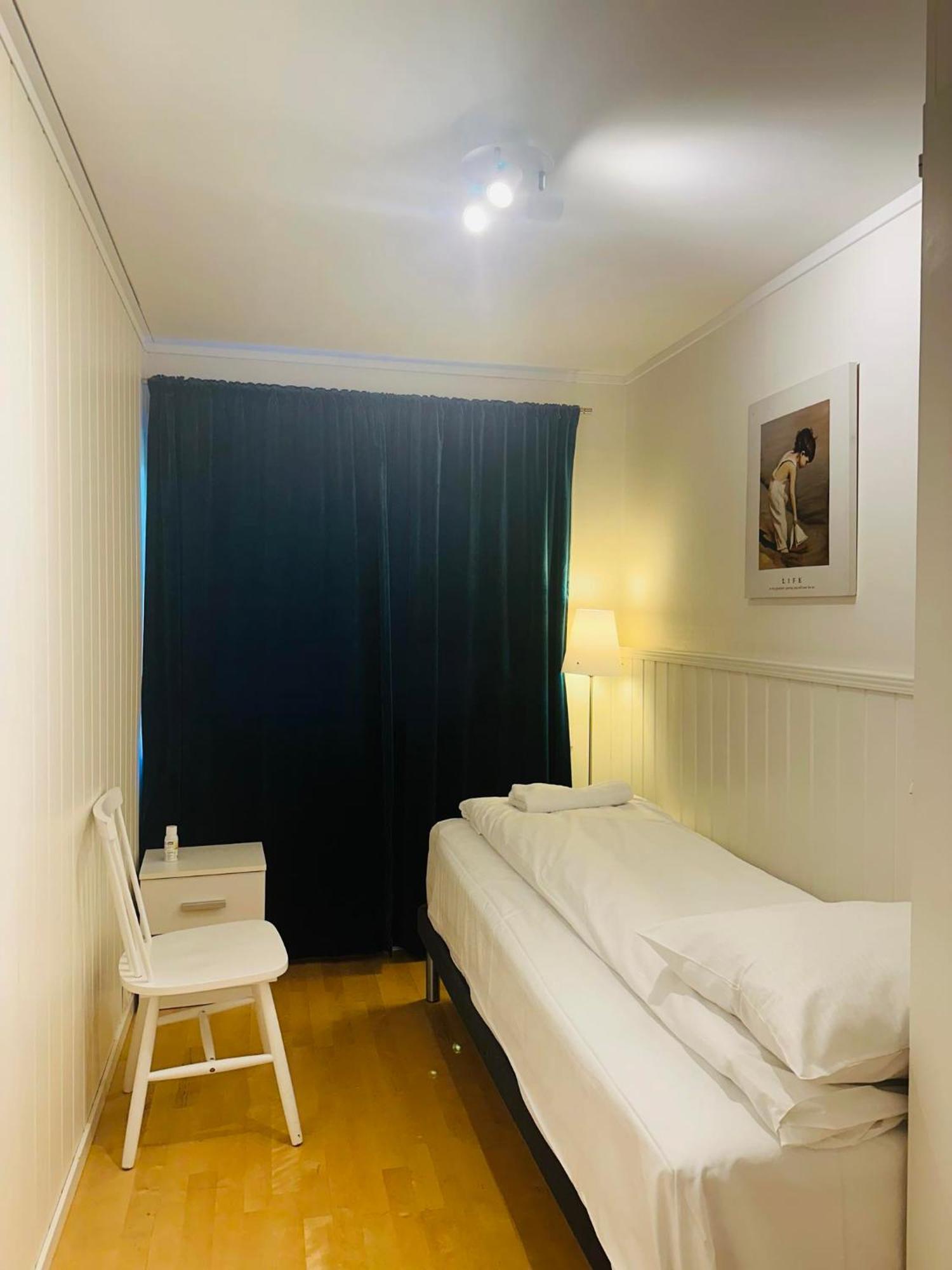 Arctic Inn, Cozy Single Bed Private Room In A Shared Apartment With Stunning Tromso Views מראה חיצוני תמונה